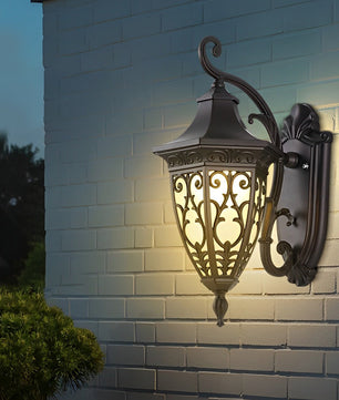 Lanterna Vintage Outdoor Wall Lantern